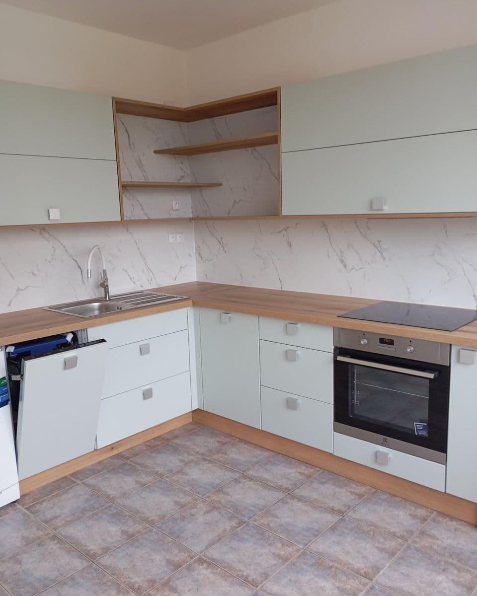 Pronájem bytu 1+1 42 m², Čermákova, Plzeň, Plzeňský kraj Pronájem bytu 1+1 42 m², Čermákova, Plzeň, Plzeňský kraj