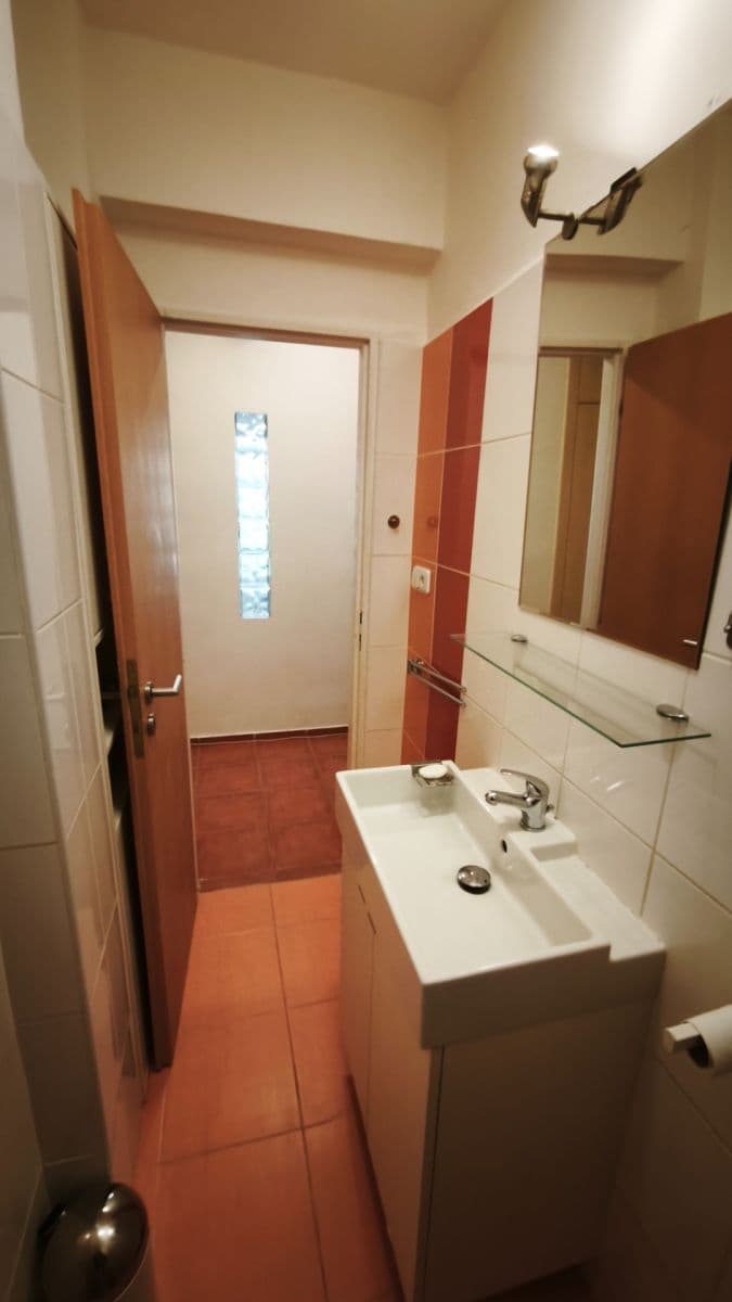 Pronájem bytu 2+kk 41 m², Na Topolce, Praha, Praha Pronájem bytu 2+kk 41 m², Na Topolce, Praha, Praha