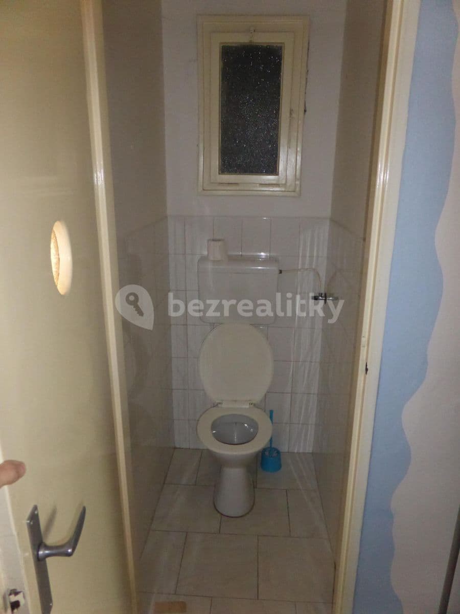 Pronájem bytu 1+1 45 m², Smilova, Pardubice, Pardubický kraj Pronájem bytu 1+1 45 m², Smilova, Pardubice, Pardubický kraj