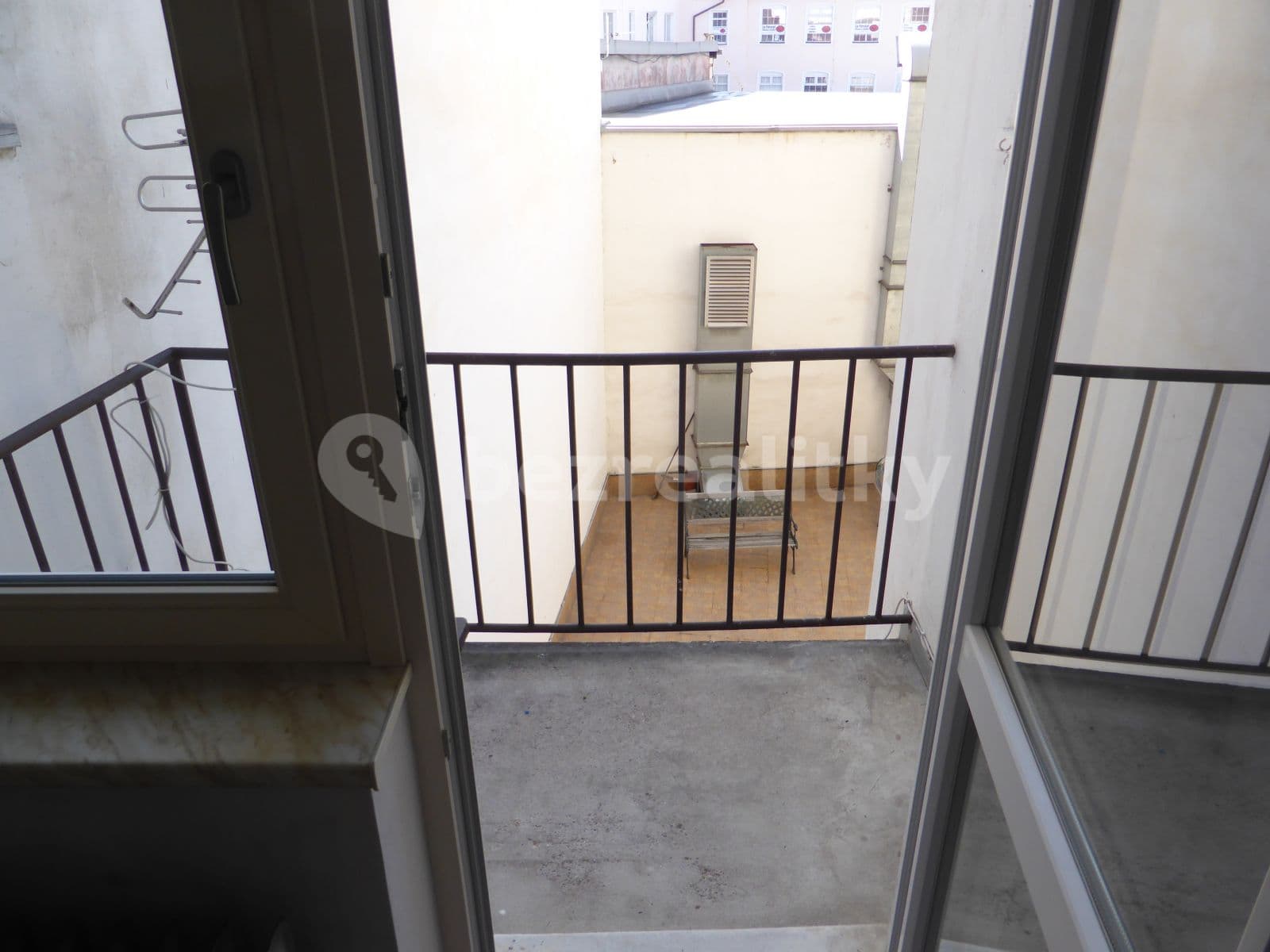 Pronájem bytu 1+1 45 m², Smilova, Pardubice, Pardubický kraj Pronájem bytu 1+1 45 m², Smilova, Pardubice, Pardubický kraj