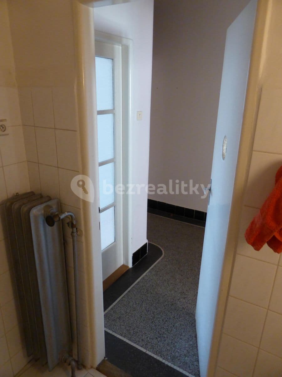 Pronájem bytu 1+1 45 m², Smilova, Pardubice, Pardubický kraj Pronájem bytu 1+1 45 m², Smilova, Pardubice, Pardubický kraj