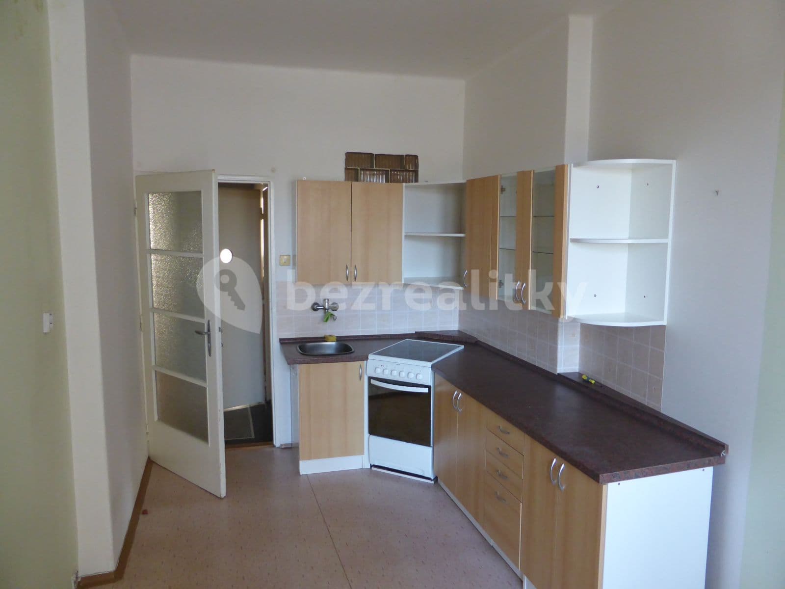 Pronájem bytu 1+1 45 m², Smilova, Pardubice, Pardubický kraj Pronájem bytu 1+1 45 m², Smilova, Pardubice, Pardubický kraj