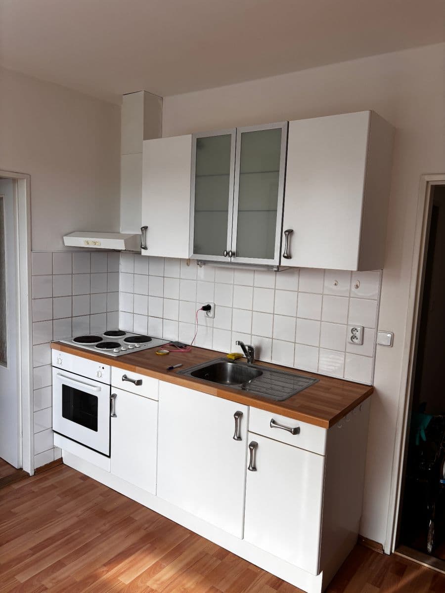 Pronájem bytu 1+1 32 m², Staňkova, Brno, Jihomoravský kraj Pronájem bytu 1+1 32 m², Staňkova, Brno, Jihomoravský kraj