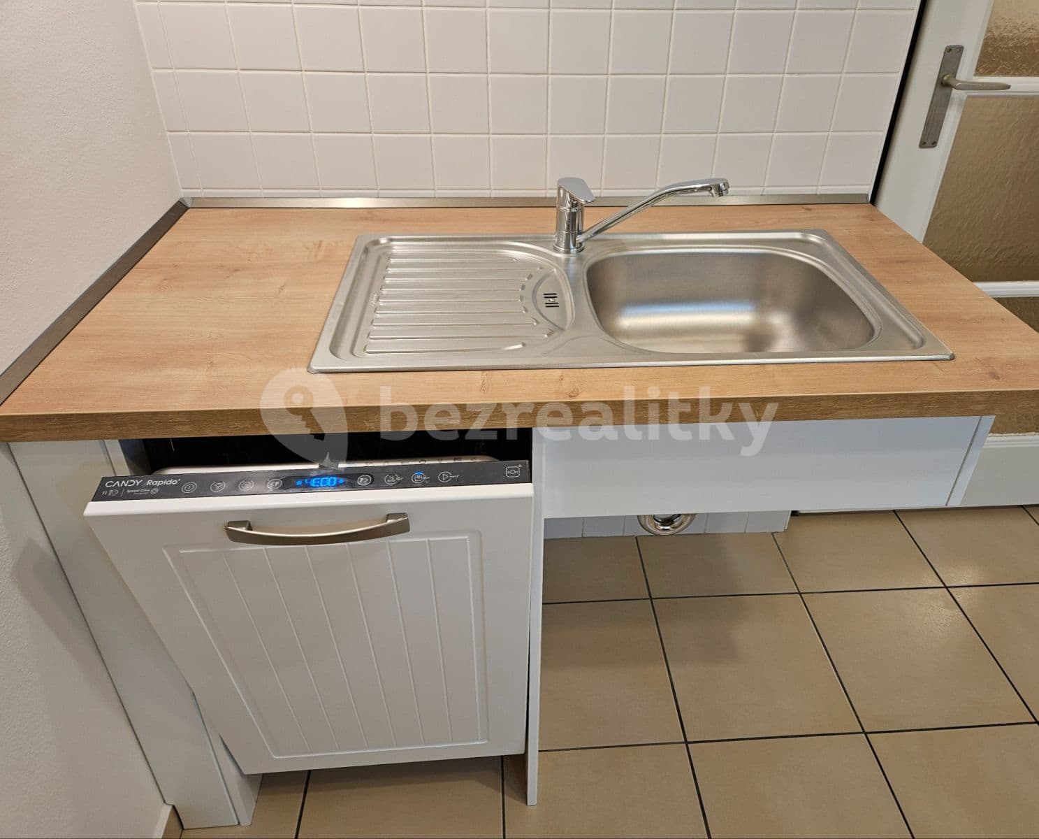 Pronájem bytu 2+1 55 m², Nový lesík, Praha, Praha Pronájem bytu 2+1 55 m², Nový lesík, Praha, Praha