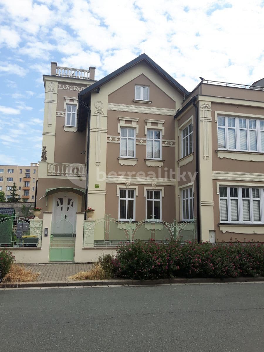 Pronájem bytu 2+kk 50 m², Ke Hřbitovu, Kolín, Středočeský kraj Pronájem bytu 2+kk 50 m², Ke Hřbitovu, Kolín, Středočeský kraj