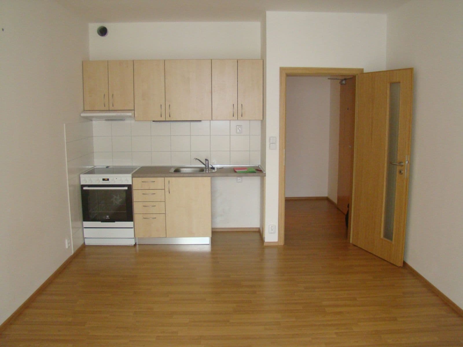 Pronájem bytu 1+kk 28 m², Křídlovická, Brno, Jihomoravský kraj Pronájem bytu 1+kk 28 m², Křídlovická, Brno, Jihomoravský kraj