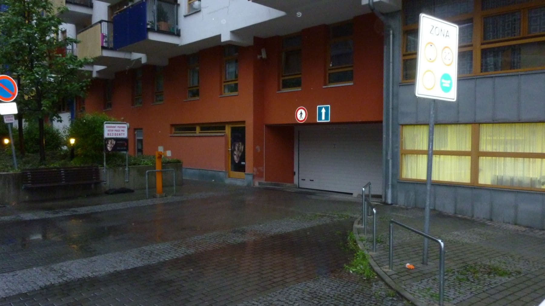Pronájem garáže 16 m², Ostrovského, Praha, Praha Pronájem garáže 16 m², Ostrovského, Praha, Praha