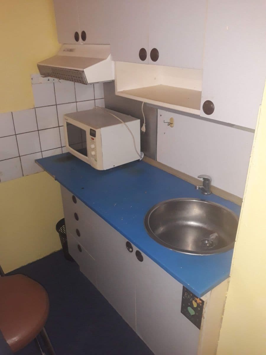 Pronájem bytu 1+kk 30 m², Daškova, Praha, Praha Pronájem bytu 1+kk 30 m², Daškova, Praha, Praha