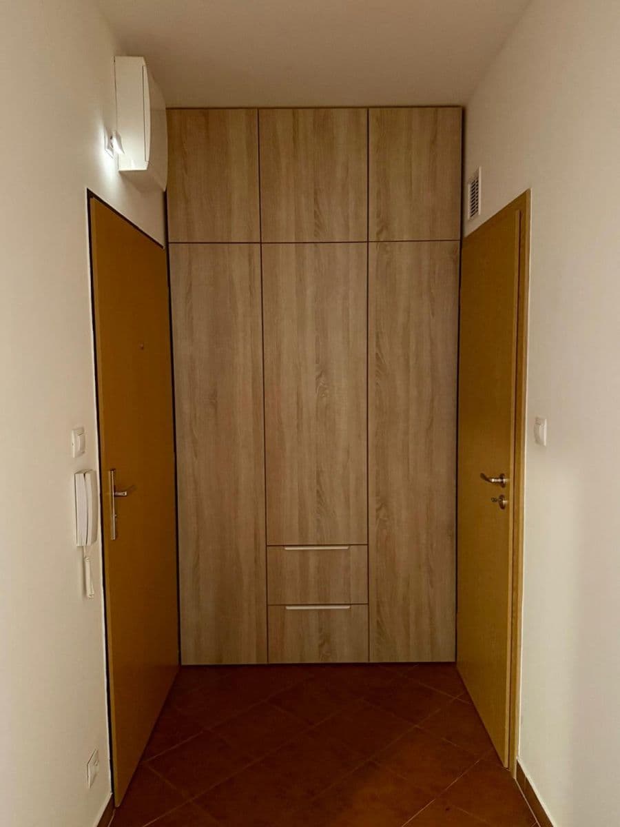 Pronájem bytu 2+kk 61 m², Laurinova, Praha, Praha Pronájem bytu 2+kk 61 m², Laurinova, Praha, Praha