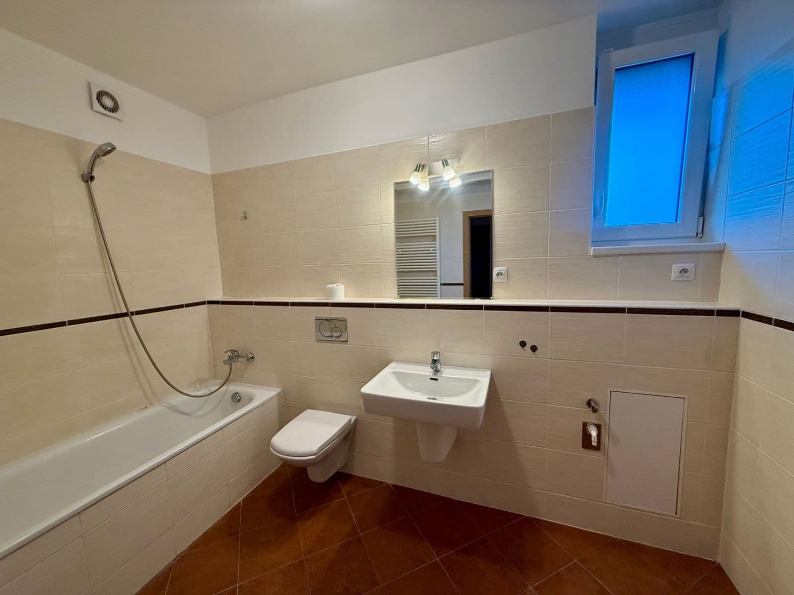 Pronájem bytu 2+kk 61 m², Laurinova, Praha, Praha Pronájem bytu 2+kk 61 m², Laurinova, Praha, Praha