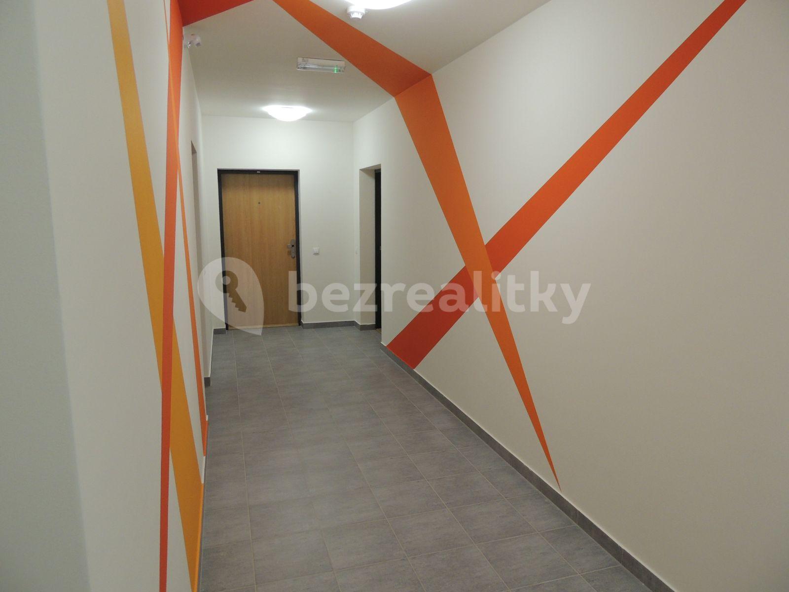 Pronájem bytu 1+kk 34 m², Kurta Konráda, Praha, Praha