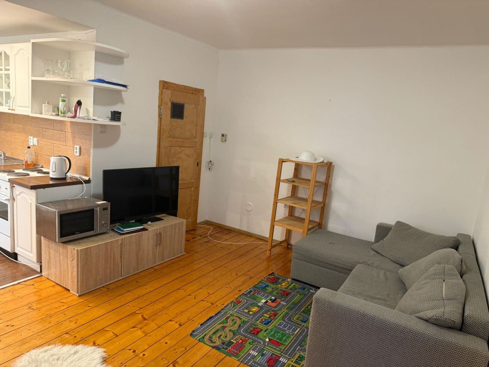 Pronájem bytu 2+kk 55 m², Na Popluží, Ústí nad Labem, Ústecký kraj Pronájem bytu 2+kk 55 m², Na Popluží, Ústí nad Labem, Ústecký kraj