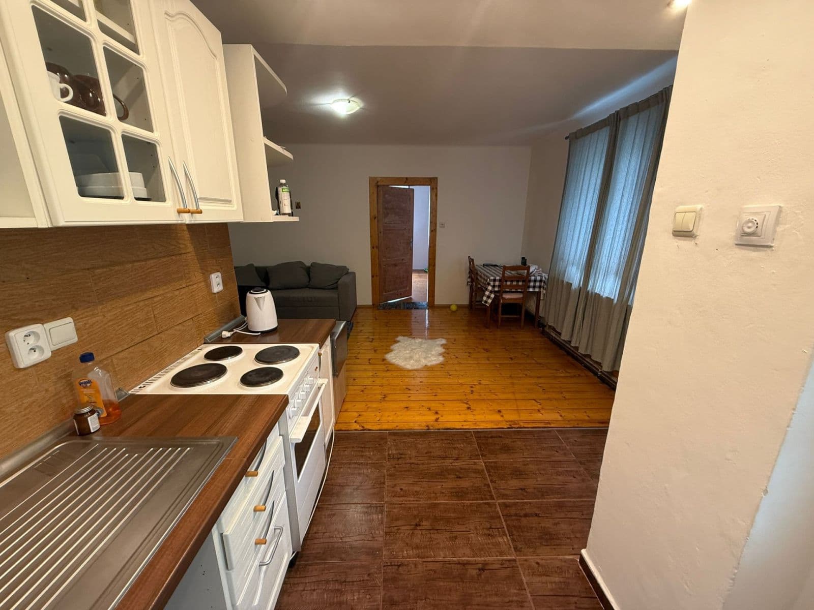 Pronájem bytu 2+kk 55 m², Na Popluží, Ústí nad Labem, Ústecký kraj Pronájem bytu 2+kk 55 m², Na Popluží, Ústí nad Labem, Ústecký kraj