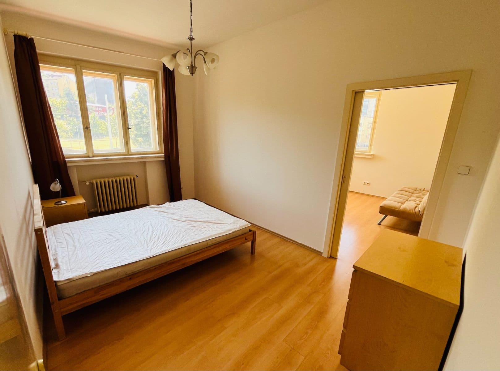 Pronájem bytu 3+1 90 m², Husinecká, Praha, Praha Pronájem bytu 3+1 90 m², Husinecká, Praha, Praha