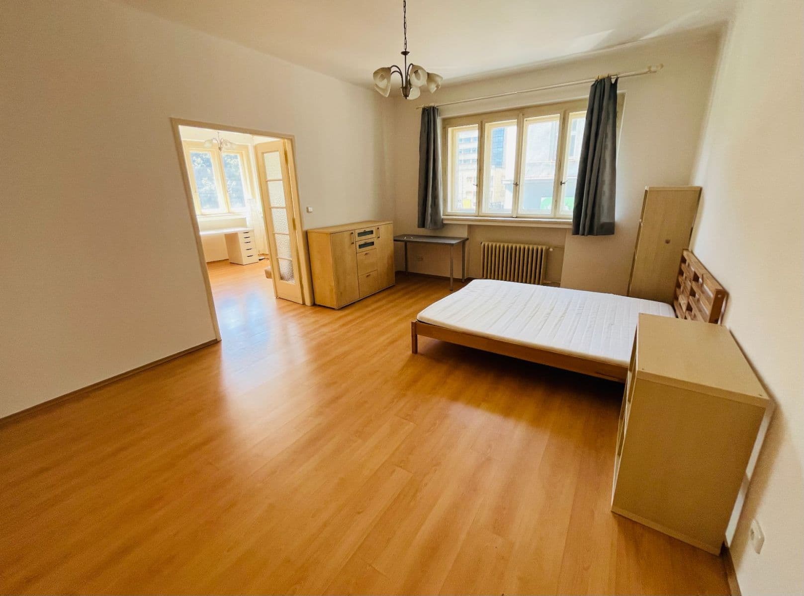 Pronájem bytu 3+1 90 m², Husinecká, Praha, Praha Pronájem bytu 3+1 90 m², Husinecká, Praha, Praha