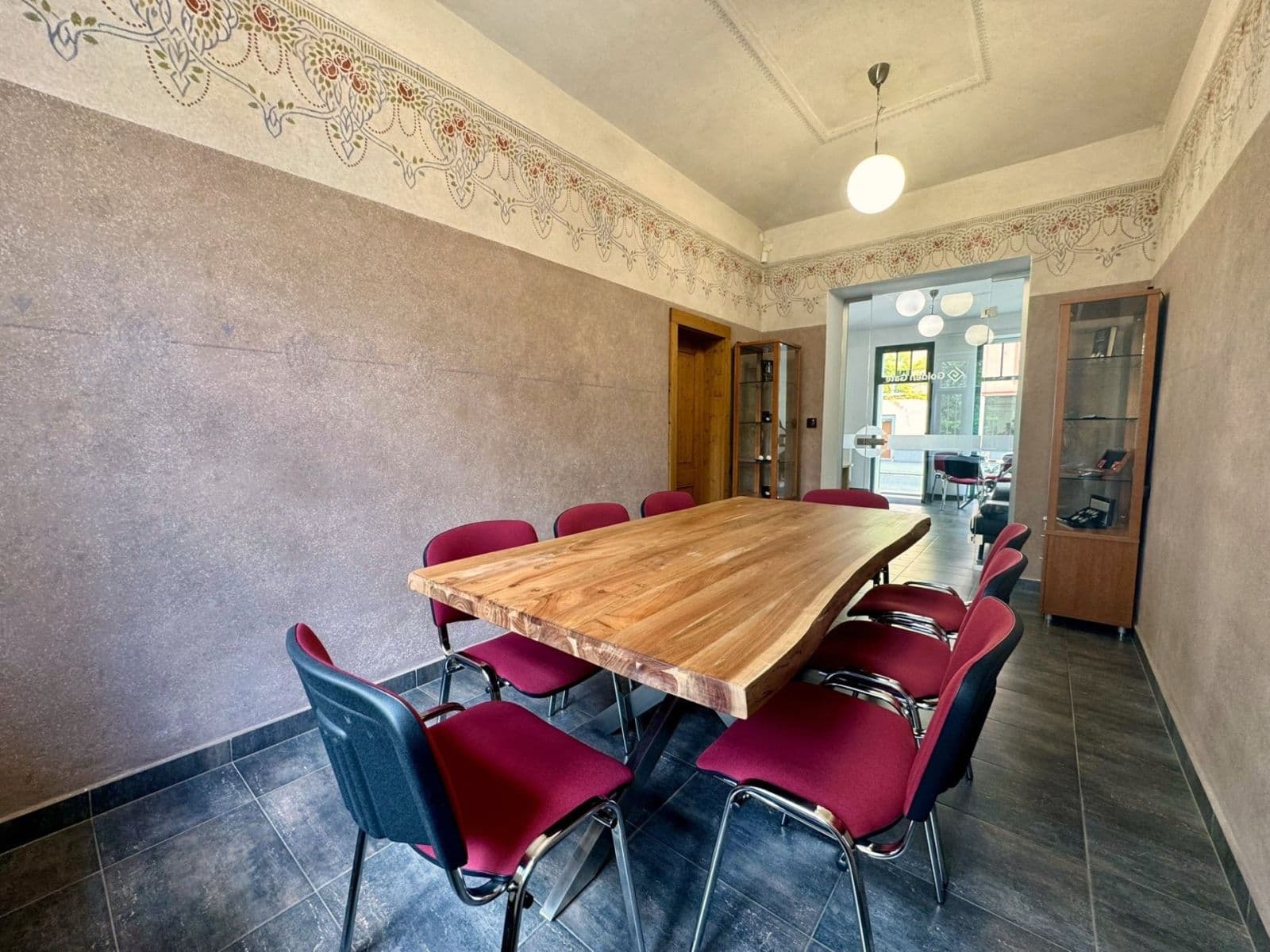 Pronájem nebytového prostoru 77 m², Chelčického, Hradec Králové, Královéhradecký kraj Pronájem nebytového prostoru 77 m², Chelčického, Hradec Králové, Královéhradecký kraj