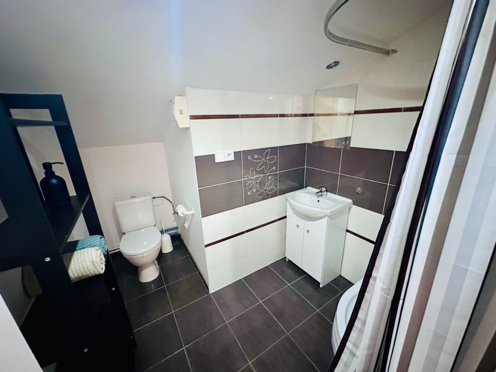 Pronájem bytu 1+1 40 m², Nad Šárkou, Praha, Praha Pronájem bytu 1+1 40 m², Nad Šárkou, Praha, Praha