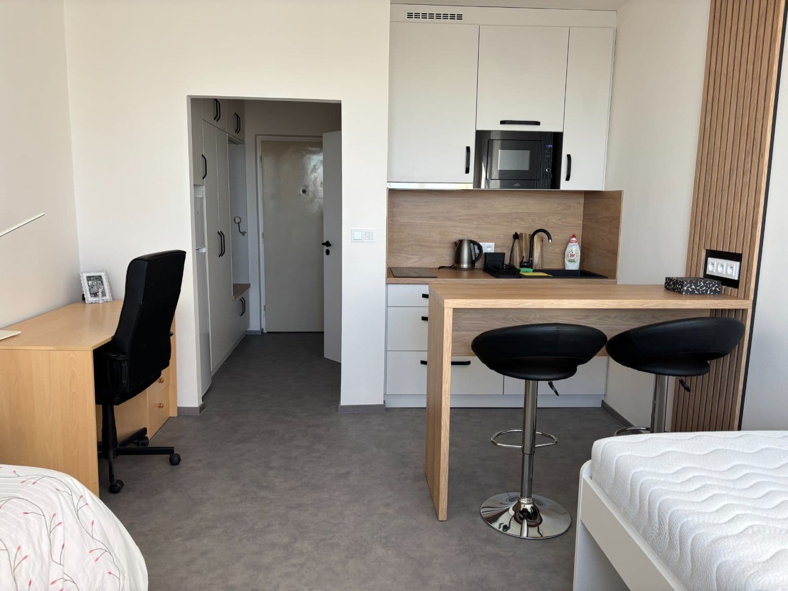 Pronájem bytu 1+kk 24 m², Halasovo náměstí, Brno, Jihomoravský kraj Pronájem bytu 1+kk 24 m², Halasovo náměstí, Brno, Jihomoravský kraj