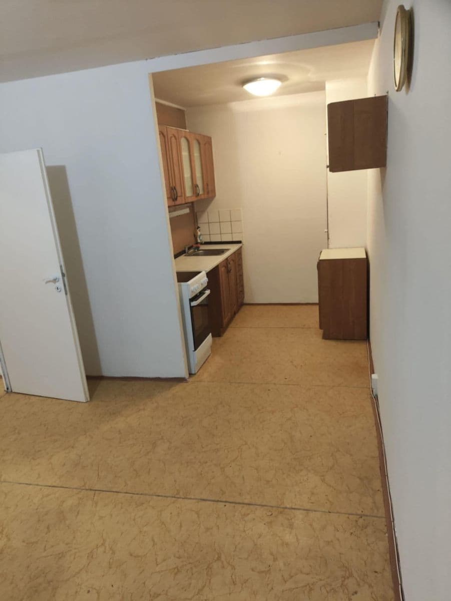 Pronájem bytu 2+kk 44 m², Bellušova, Praha, Praha Pronájem bytu 2+kk 44 m², Bellušova, Praha, Praha