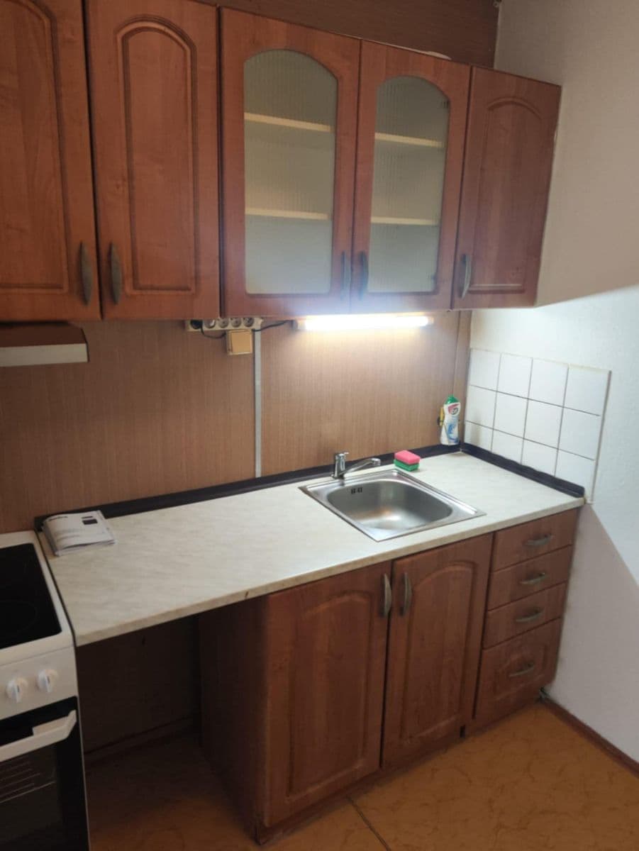 Pronájem bytu 2+kk 44 m², Bellušova, Praha, Praha Pronájem bytu 2+kk 44 m², Bellušova, Praha, Praha