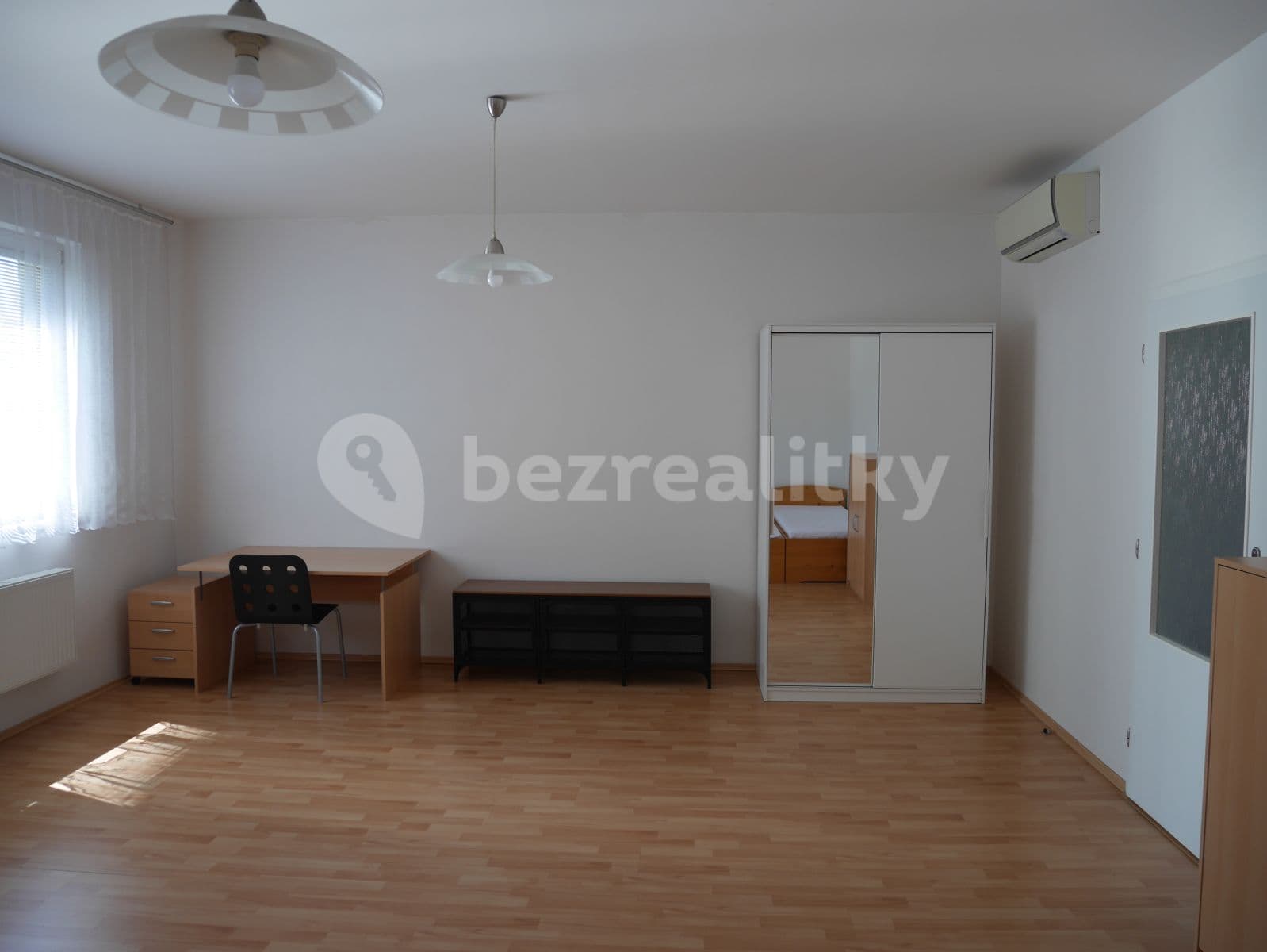 Pronájem bytu 4+1 120 m², Došlíkova, Brno, Jihomoravský kraj Pronájem bytu 4+1 120 m², Došlíkova, Brno, Jihomoravský kraj