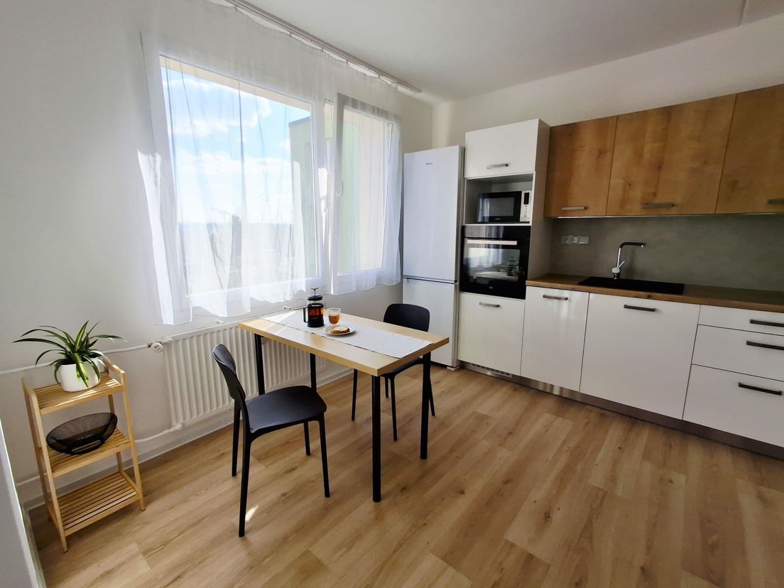 Pronájem bytu 1+1 39 m², Strážnická, Plzeň, Plzeňský kraj Pronájem bytu 1+1 39 m², Strážnická, Plzeň, Plzeňský kraj