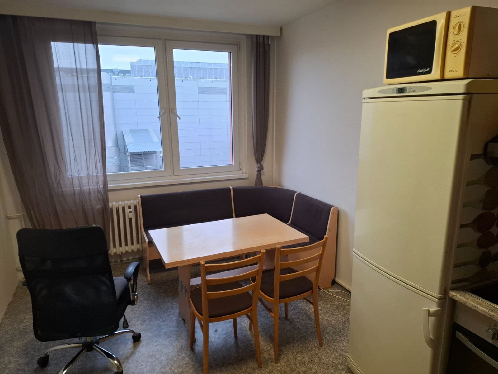 Pronájem bytu 2+kk 40 m², Bryksova, Praha, Praha Pronájem bytu 2+kk 40 m², Bryksova, Praha, Praha