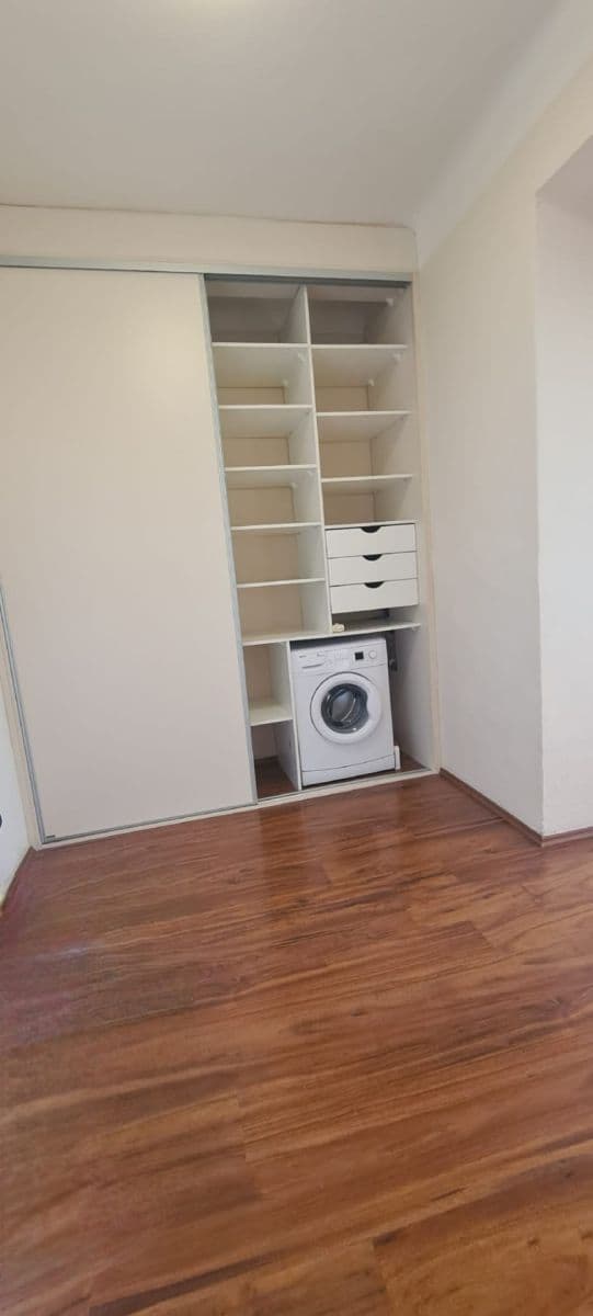 Pronájem bytu 2+kk 58 m², Čestmírova, Praha, Praha Pronájem bytu 2+kk 58 m², Čestmírova, Praha, Praha