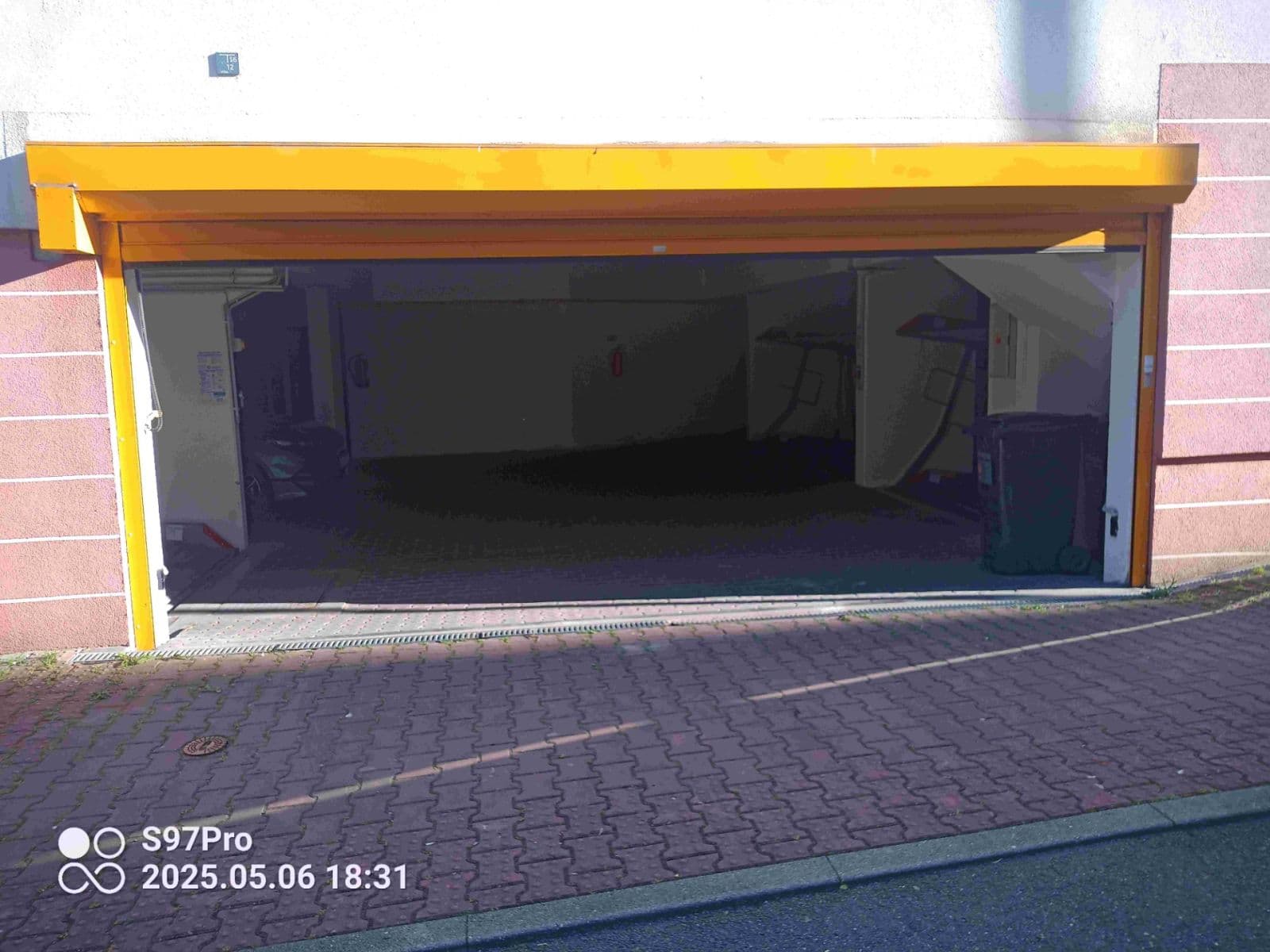 Pronájem garáže 12 m², Musílkova, Praha, Praha Pronájem garáže 12 m², Musílkova, Praha, Praha