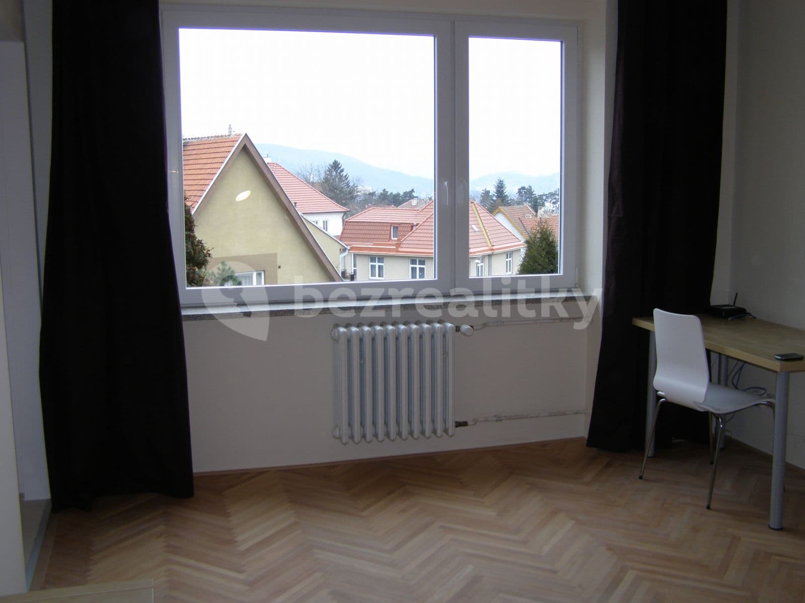 Pronájem bytu 1+1 42 m², Březinova, Brno, Jihomoravský kraj Pronájem bytu 1+1 42 m², Březinova, Brno, Jihomoravský kraj