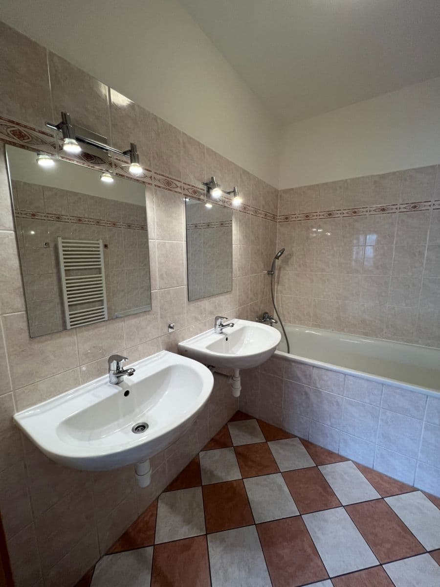 Pronájem bytu 3+kk 85 m², Želetavská, Praha, Praha Pronájem bytu 3+kk 85 m², Želetavská, Praha, Praha