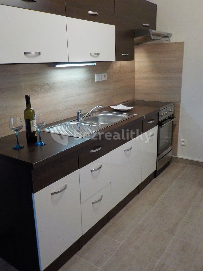 Pronájem bytu Garsoniéra 33 m², Janovská, Praha, Praha Pronájem bytu Garsoniéra 33 m², Janovská, Praha, Praha