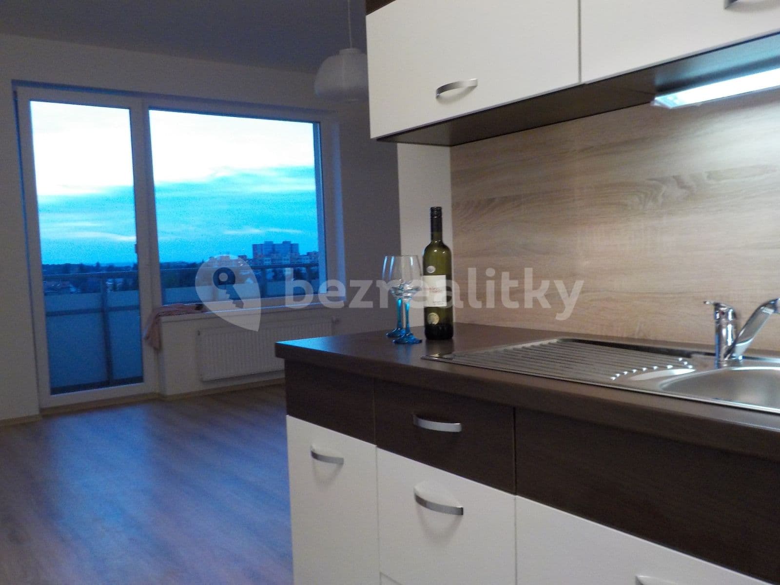 Pronájem bytu Garsoniéra 33 m², Janovská, Praha, Praha Pronájem bytu Garsoniéra 33 m², Janovská, Praha, Praha