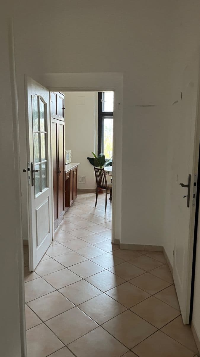 Pronájem bytu 2+1 62 m², Nad Královskou oborou, Praha, Praha Pronájem bytu 2+1 62 m², Nad Královskou oborou, Praha, Praha