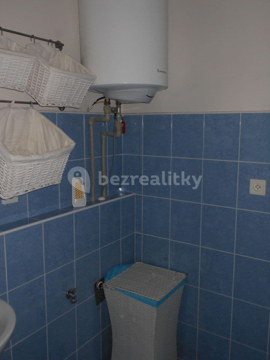 Pronájem bytu 2+kk 56 m², 24015, Holubice, Středočeský kraj Pronájem bytu 2+kk 56 m², 24015, Holubice, Středočeský kraj