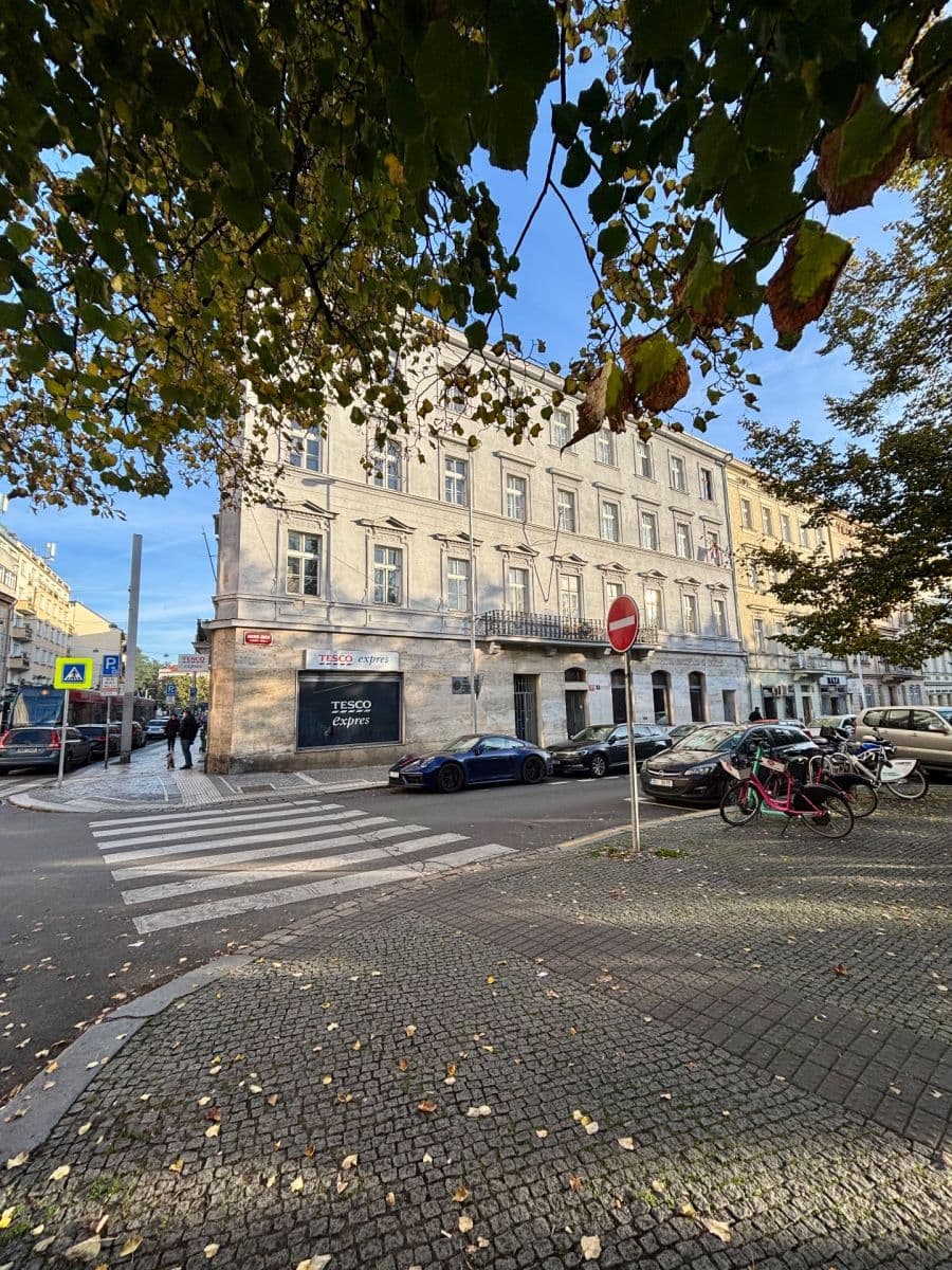 Pronájem bytu 1+1 32 m², Arbesovo náměstí, Praha, Praha Pronájem bytu 1+1 32 m², Arbesovo náměstí, Praha, Praha