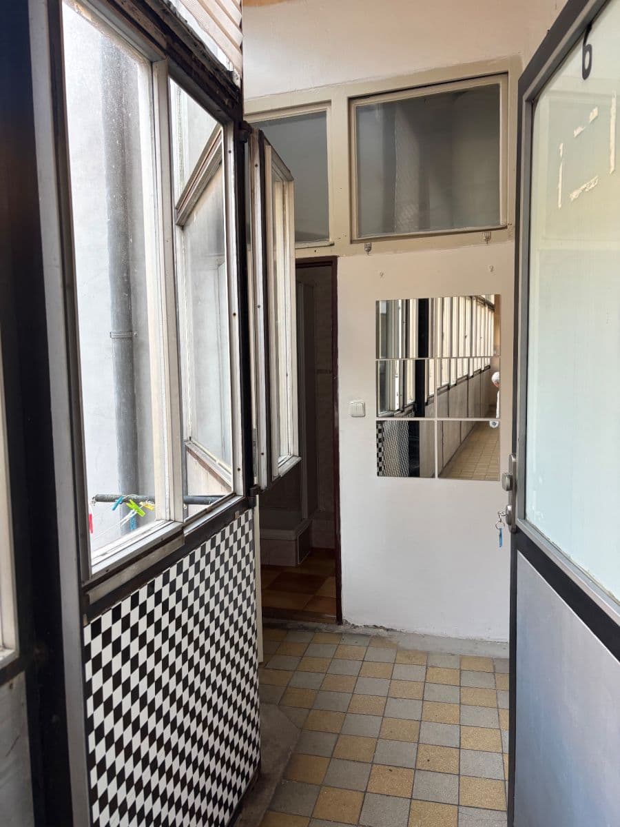 Pronájem bytu 1+1 32 m², Arbesovo náměstí, Praha, Praha Pronájem bytu 1+1 32 m², Arbesovo náměstí, Praha, Praha