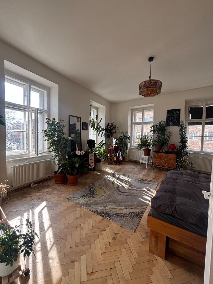 Pronájem bytu 3+1 100 m², Arbesovo náměstí, Praha, Praha Pronájem bytu 3+1 100 m², Arbesovo náměstí, Praha, Praha