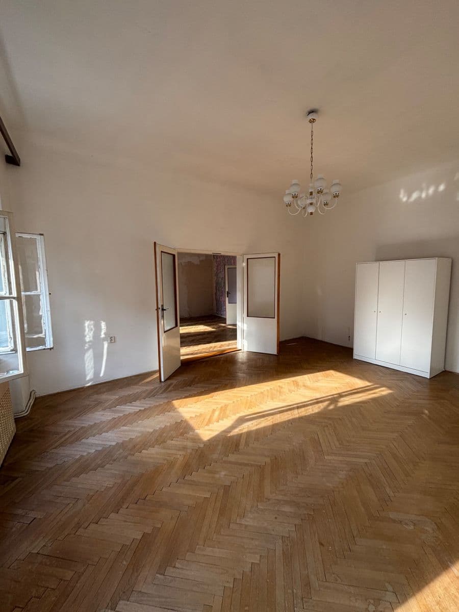 Pronájem bytu 2+1 77 m², Arbesovo náměstí, Praha, Praha Pronájem bytu 2+1 77 m², Arbesovo náměstí, Praha, Praha