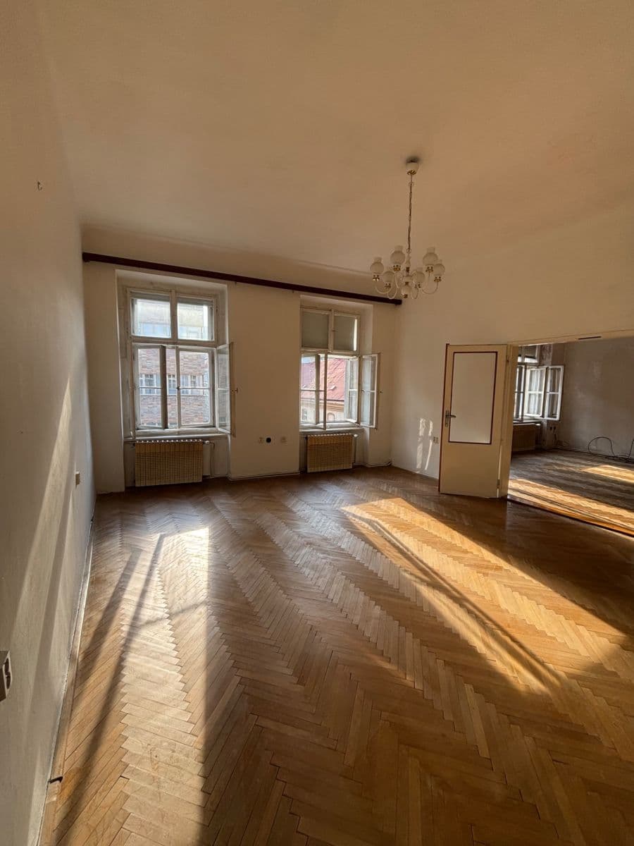 Pronájem bytu 2+1 77 m², Arbesovo náměstí, Praha, Praha Pronájem bytu 2+1 77 m², Arbesovo náměstí, Praha, Praha