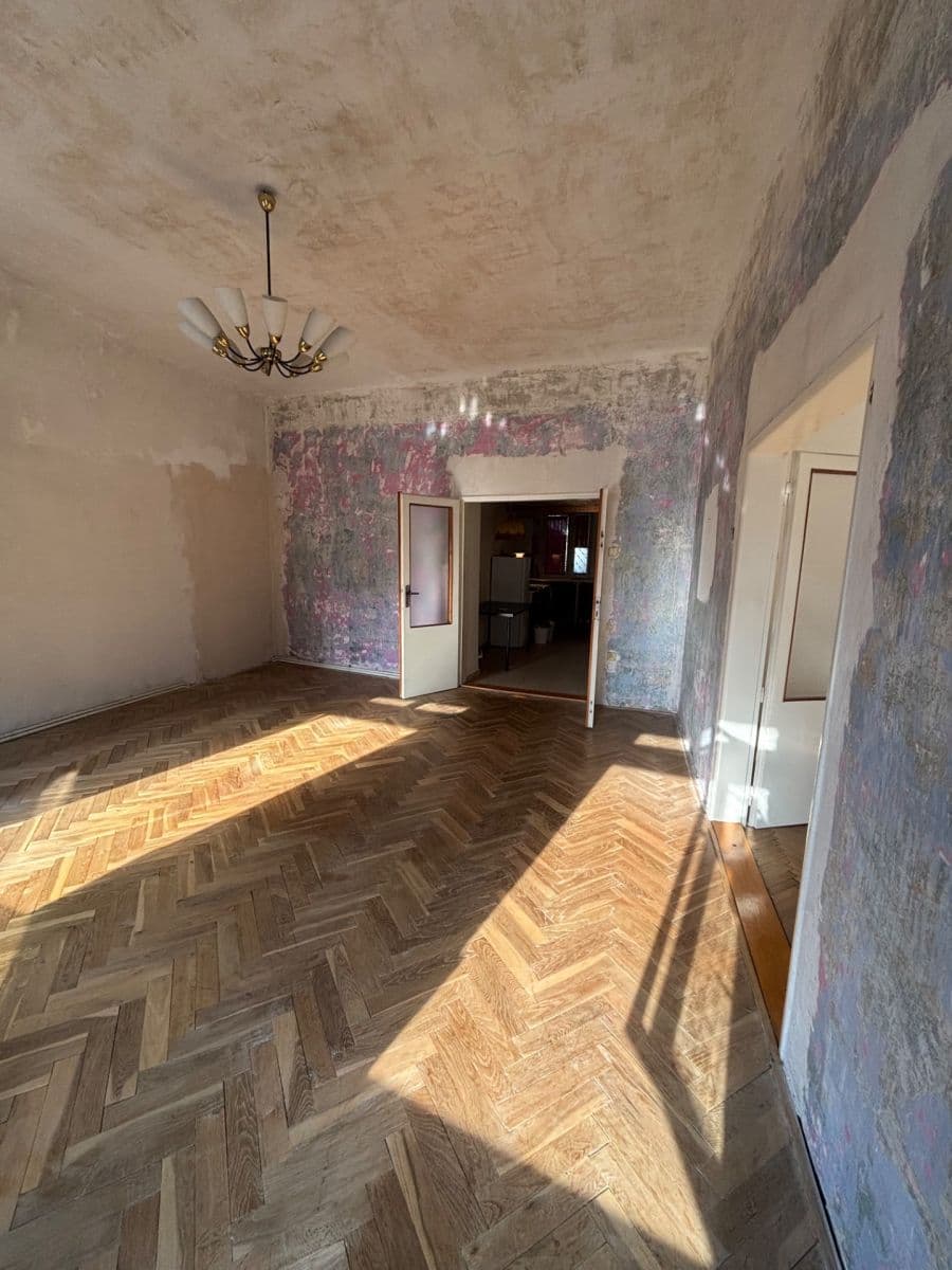 Pronájem bytu 2+1 77 m², Arbesovo náměstí, Praha, Praha Pronájem bytu 2+1 77 m², Arbesovo náměstí, Praha, Praha
