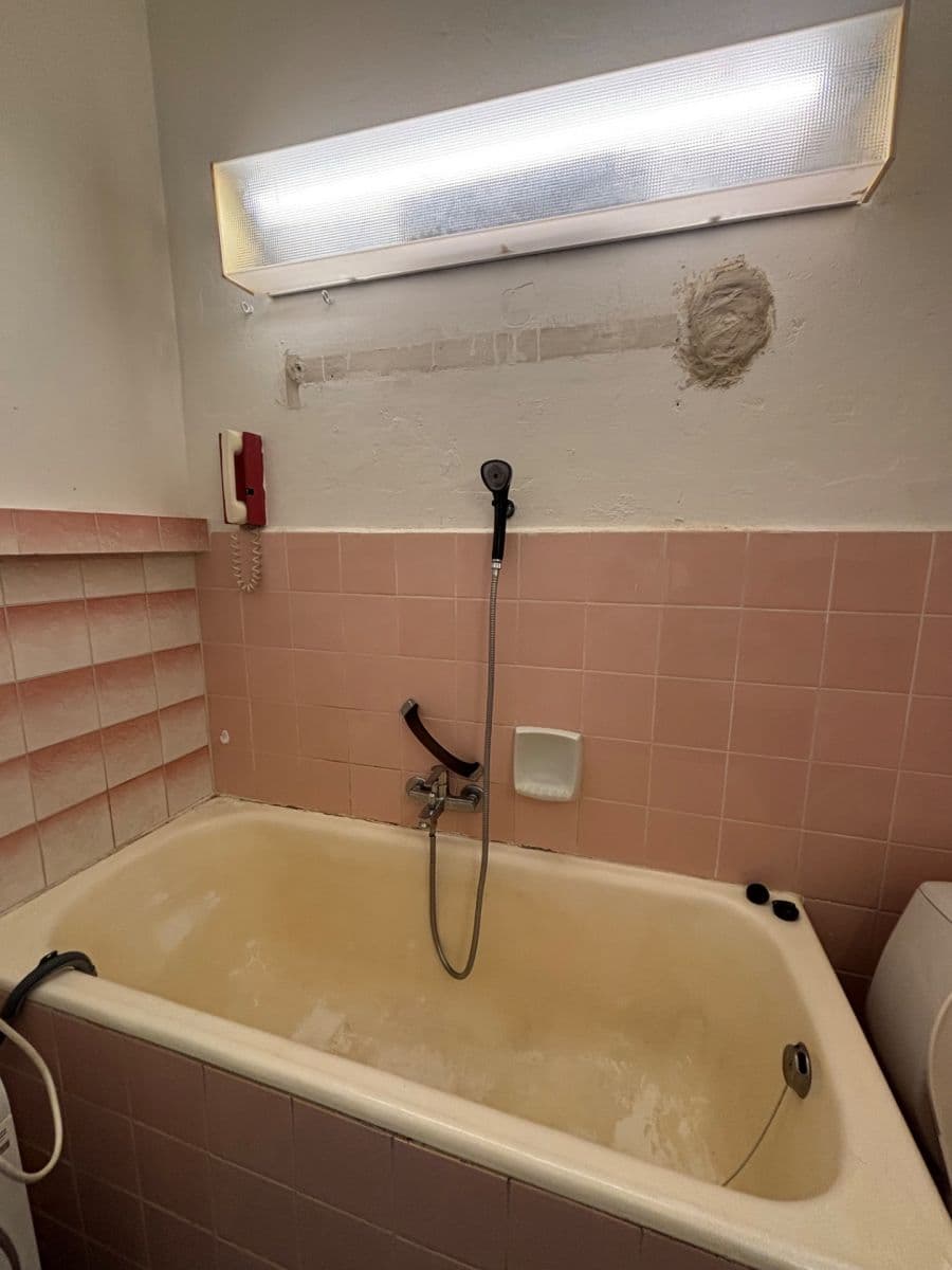 Pronájem bytu 2+1 77 m², Arbesovo náměstí, Praha, Praha Pronájem bytu 2+1 77 m², Arbesovo náměstí, Praha, Praha
