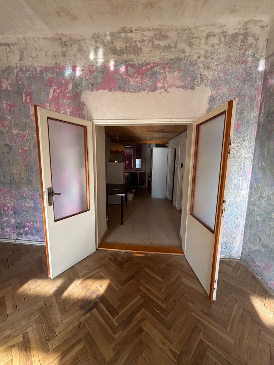 Pronájem bytu 2+1 77 m², Arbesovo náměstí, Praha, Praha Pronájem bytu 2+1 77 m², Arbesovo náměstí, Praha, Praha