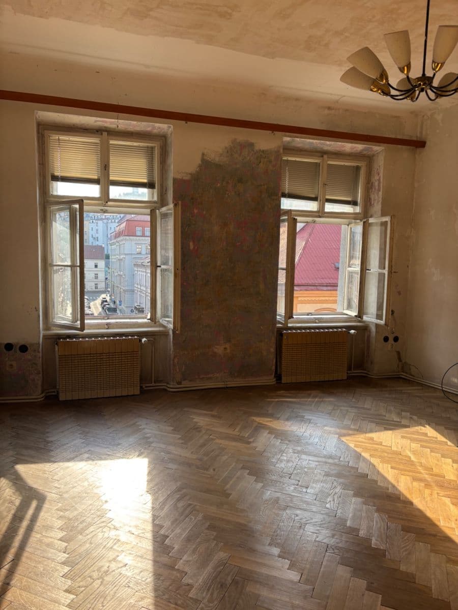 Pronájem bytu 2+1 77 m², Arbesovo náměstí, Praha, Praha Pronájem bytu 2+1 77 m², Arbesovo náměstí, Praha, Praha