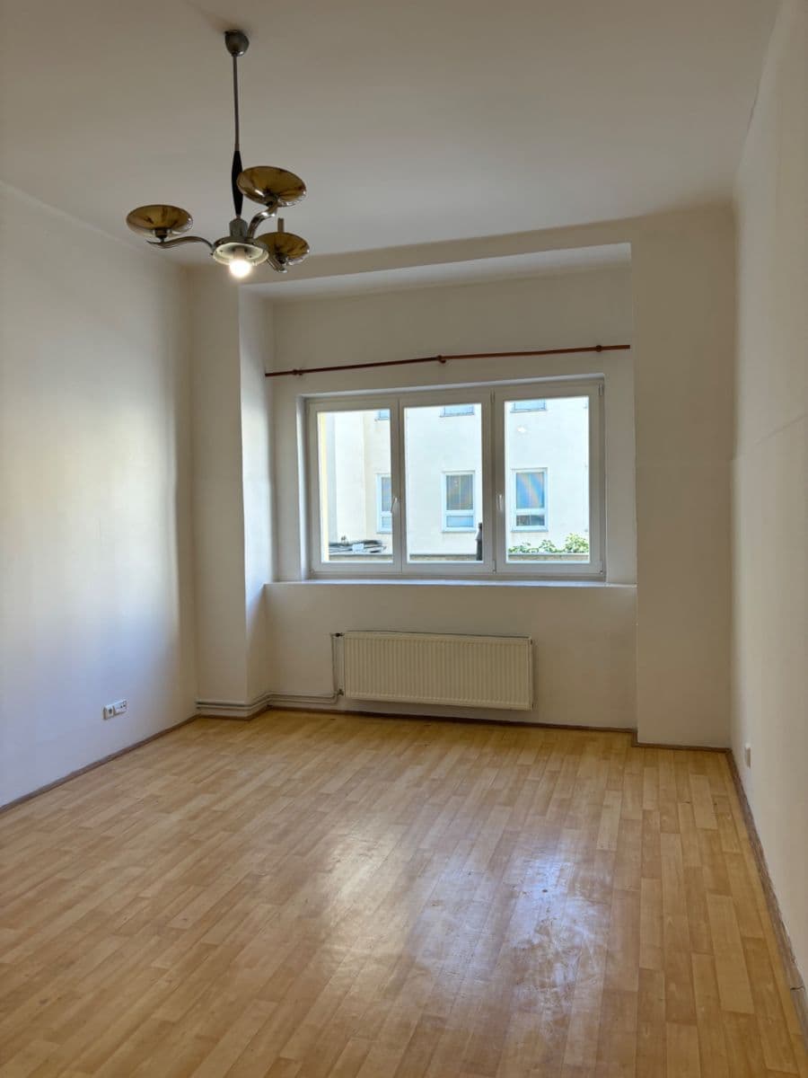 Pronájem bytu 2+1 84 m², Arbesovo náměstí, Praha, Praha Pronájem bytu 2+1 84 m², Arbesovo náměstí, Praha, Praha