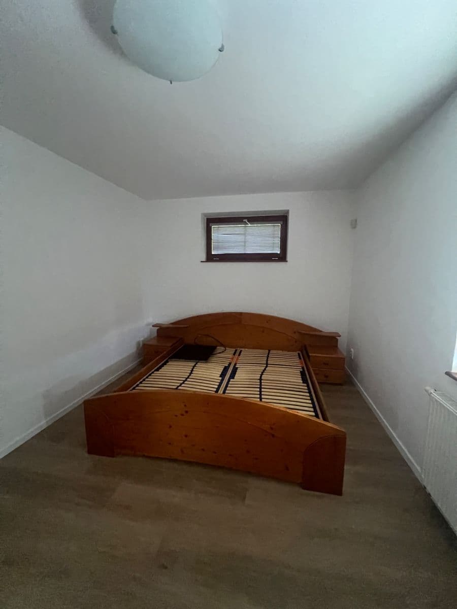 Pronájem bytu 2+1 57 m², Sadová, Statenice, Středočeský kraj Pronájem bytu 2+1 57 m², Sadová, Statenice, Středočeský kraj