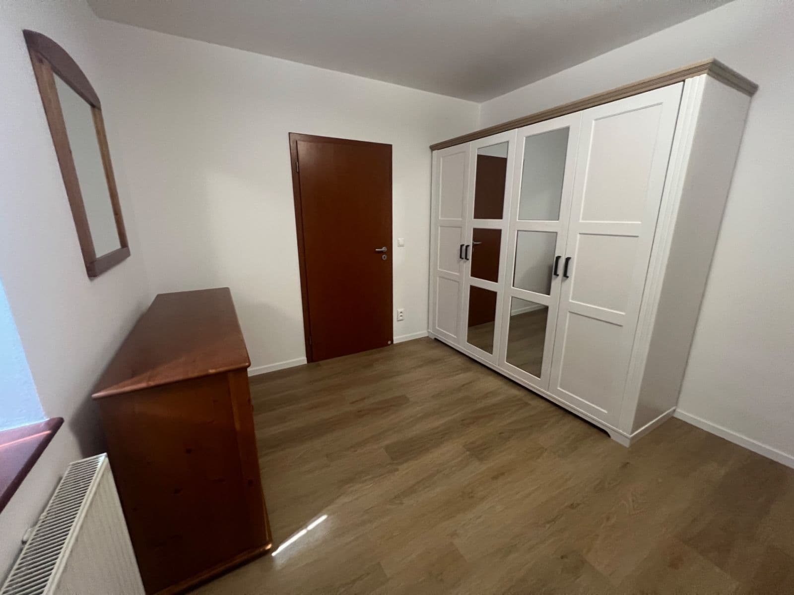 Pronájem bytu 2+1 57 m², Sadová, Statenice, Středočeský kraj Pronájem bytu 2+1 57 m², Sadová, Statenice, Středočeský kraj