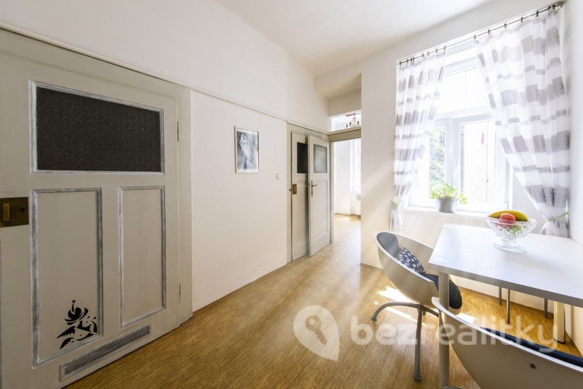 Prodej bytu 2+1 47 m², Biskupcova, Praha, Praha Prodej bytu 2+1 47 m², Biskupcova, Praha, Praha