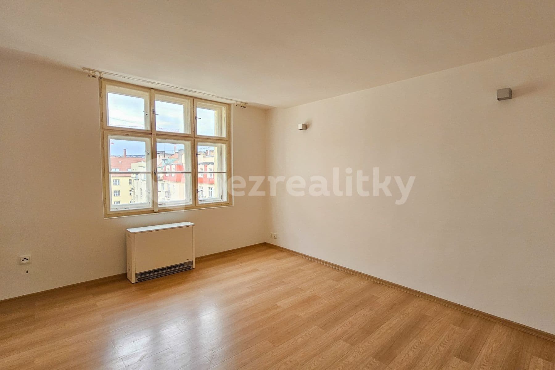 Pronájem bytu 2+1 65 m², Šimáčkova, Praha, Praha Pronájem bytu 2+1 65 m², Šimáčkova, Praha, Praha