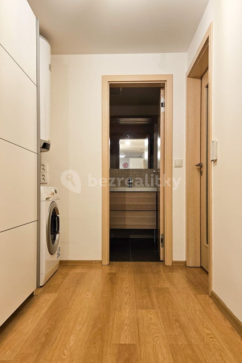 Pronájem bytu 2+1 65 m², Šimáčkova, Praha, Praha Pronájem bytu 2+1 65 m², Šimáčkova, Praha, Praha
